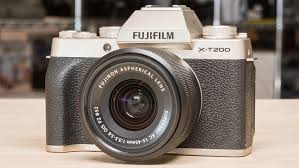 Fujifilm X-T200